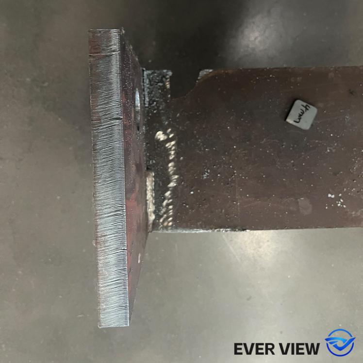 Máquinas de corte a laser auxiliam no processamento de estruturas metálicas de construção; EVER VIEW consegue um corte eficiente e preciso de materiais espessos.