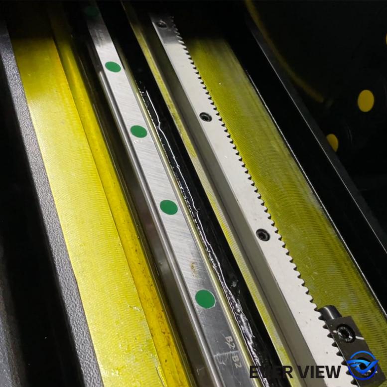Quais são os pontos-chave para a manutenção diária das máquinas de corte a laser? EVER VIEW Machinery ensina como prolongar a vida útil do seu equipamento.